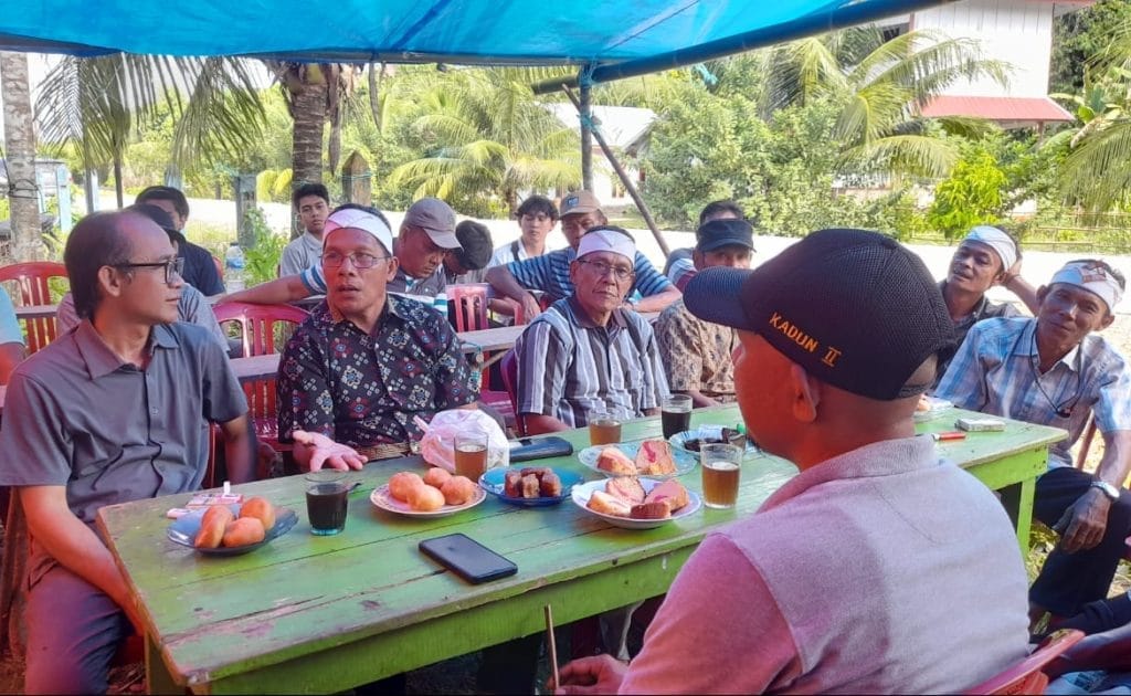 Acara Buka Pantang, Masyarakat Hukum Adat Enggano